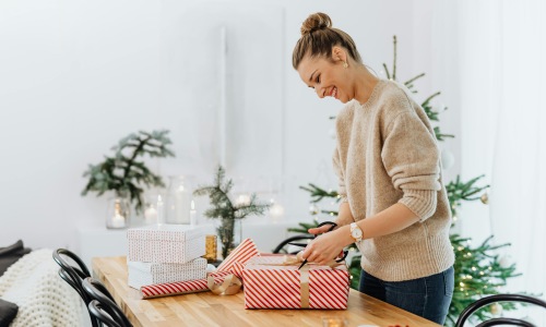 Holiday Gift Guide: Perfect Picks for Apartment Living