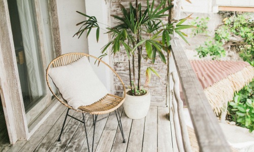 Outdoor Living: How to Style Your Balcony or Patio for Summer