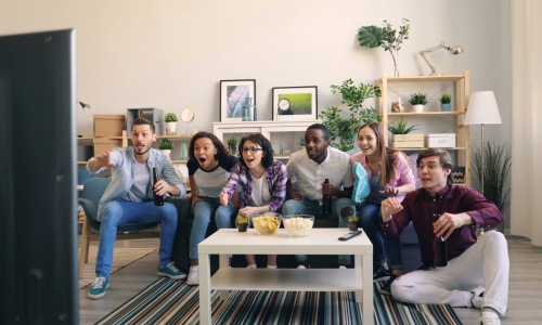 How to Host the Ultimate Football Watch Party at Home